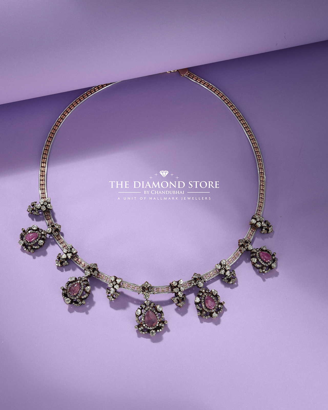 NECKLACE. PNK PNK 
